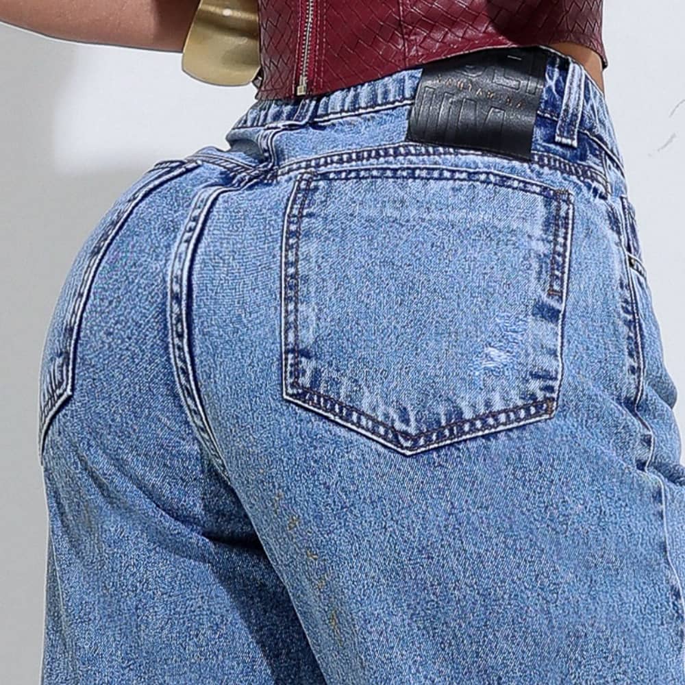 Calça Feminina Jeans Atemporal com Estilo Santa Mina